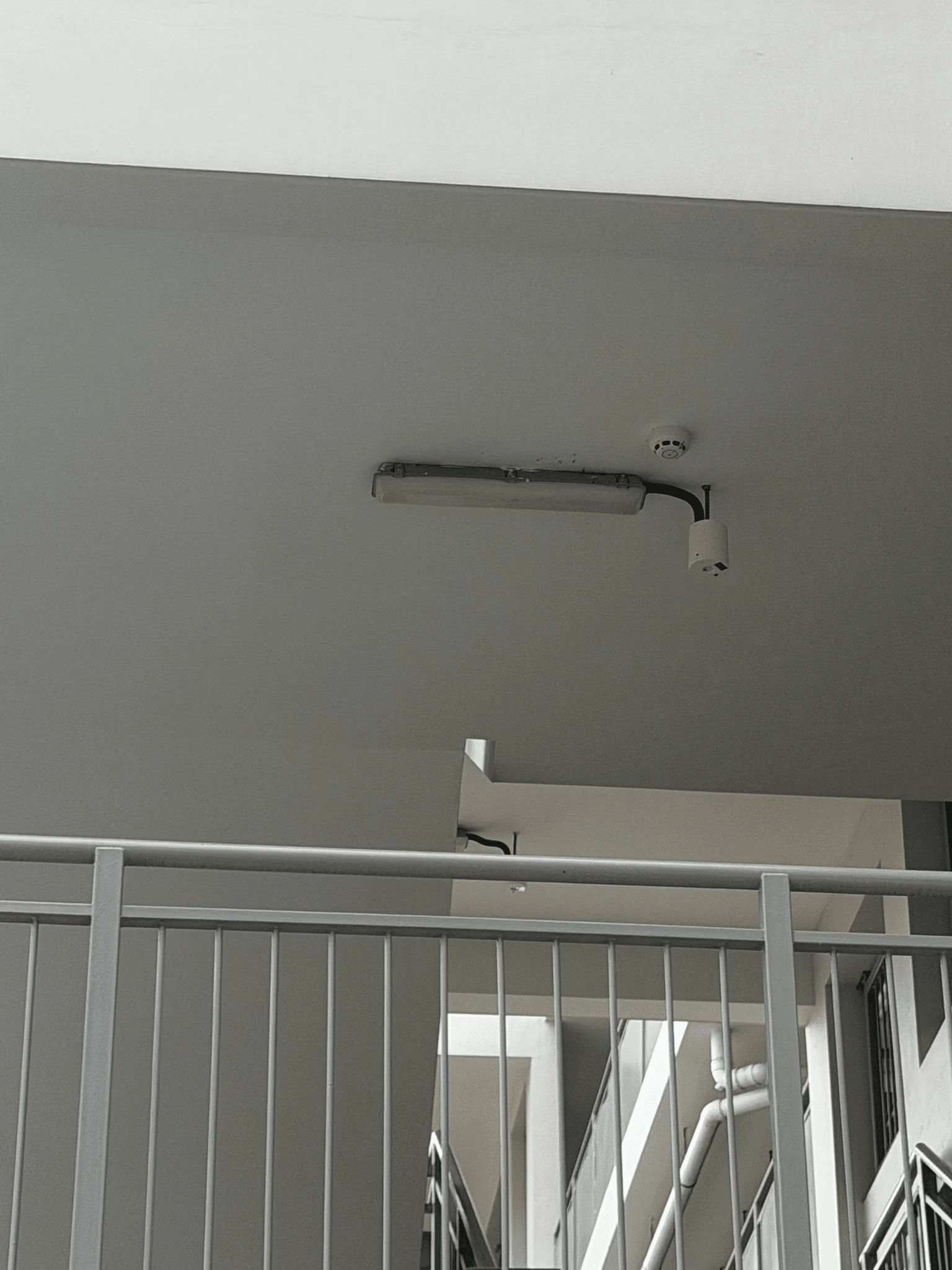 2ft LED-Feuchtraumleuchte für Treppenbereiche