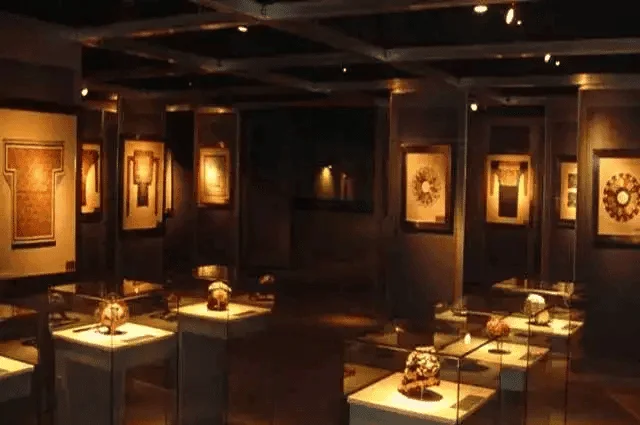 Museumsbeleuchtung: Exponate inszenieren und die Lichtbelastung kontrollieren